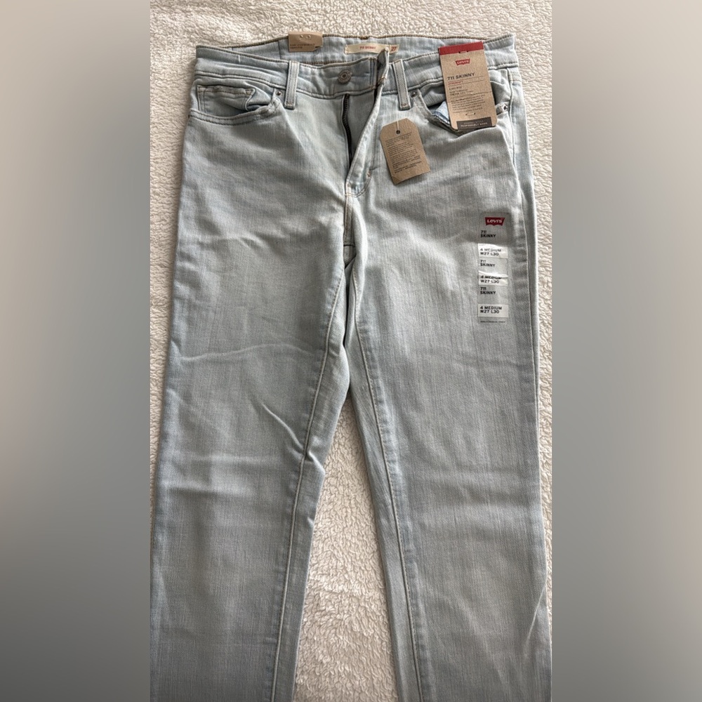Levi's Classic Light Denim Skinny Jeans